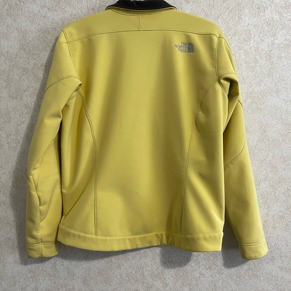 The North Face, 2006 Seven Summits Project soft shell jacket. - Picture 2 of 9